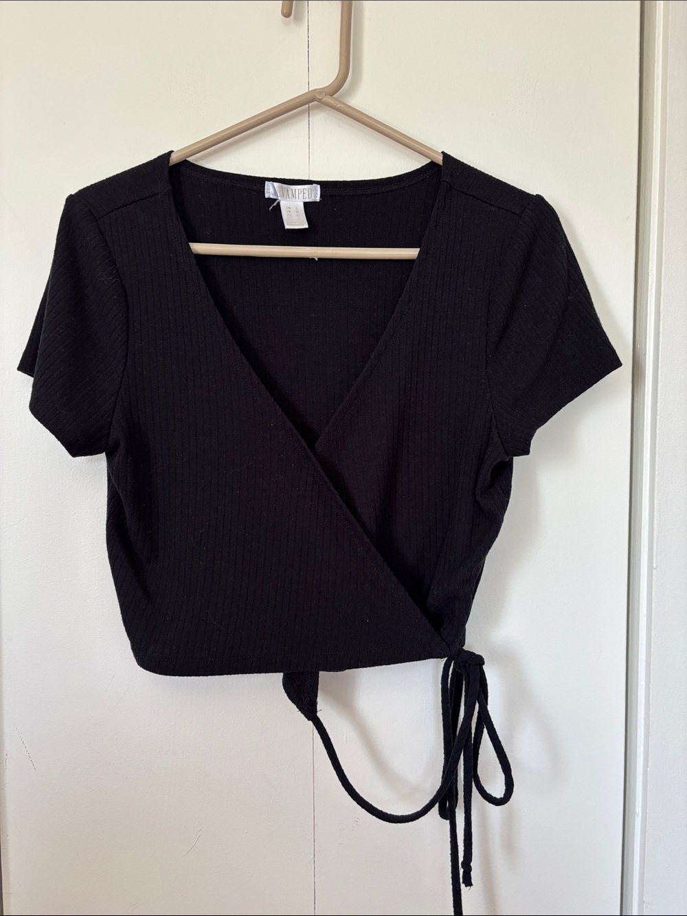 🎉4/30$🎉 Revamped Black Ribbed Wrap Tie Crop Top